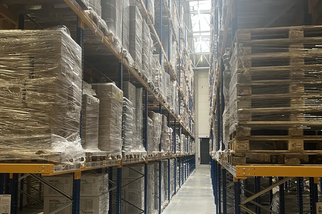 Co wyróżnia nasze magazyny? LCL Logistic Zielona Góra